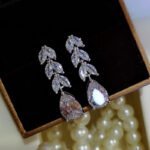 User Good Price Of New Product Cubic Zirconia Women Earrings Crystal Earrings Women Wedding Water Drop Women Wedding Zircon Earrings